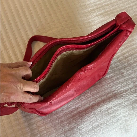 EUC Gianni Conti Leather Shoulder Bag - Picture 6 of 10